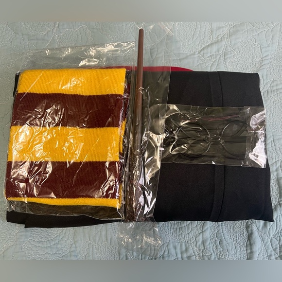 Wizard or Magician Cloak - Picture 2 of 5